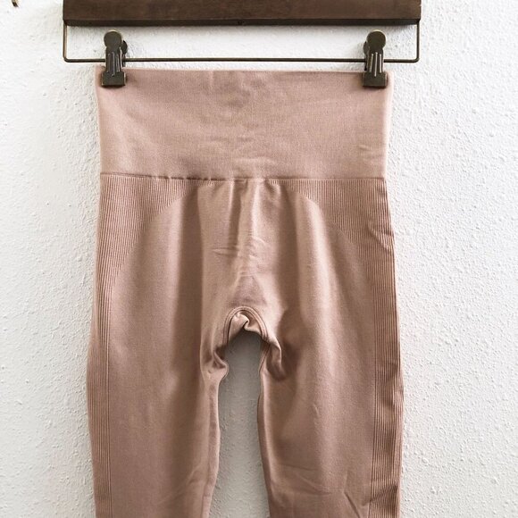 SET ACTIVE Scultpflex Ribbed Amethyst One Shoulder Bra + Leggings Size Small - Picture 9 of 13